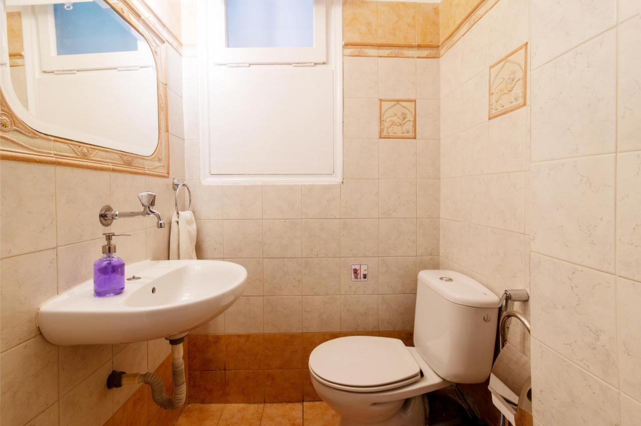 Charlie City Center Room Athena Bagian luar foto